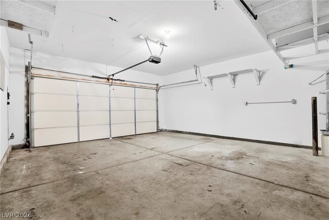 Building Photo - 8824 Iron Hitch Ave