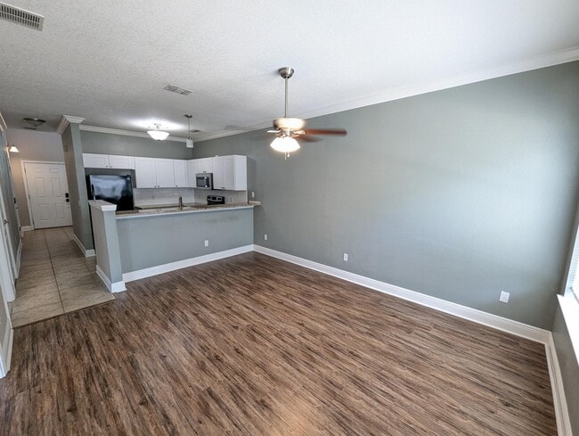 Building Photo - 2160 Hadleigh Hills Ct