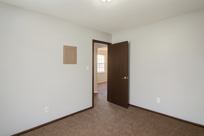 Building Photo - 247 7th St