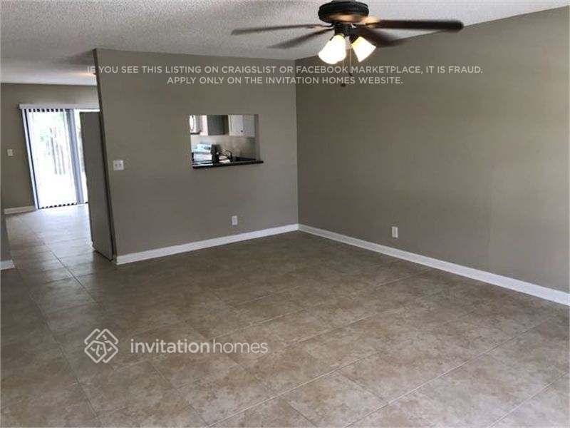 Building Photo - 5994 Ithaca Cir W