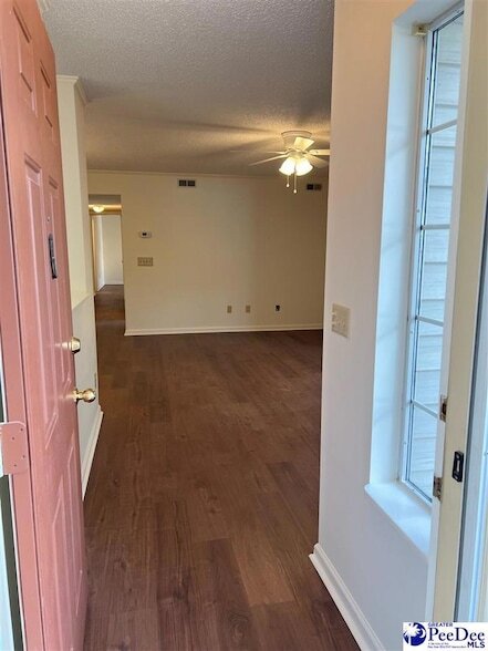 Building Photo - 701 Coventry Ln