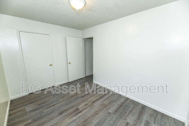 Building Photo - 433 San Marco St