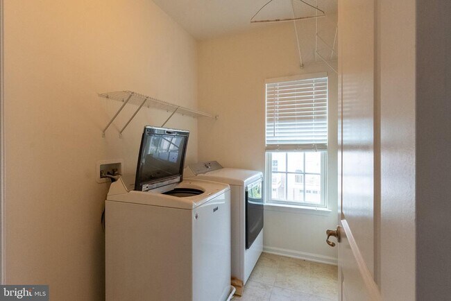 Building Photo - 4309 Adkisson Ln
