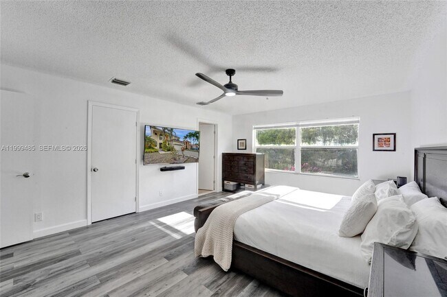 Building Photo - 2508 Cardaman Ave