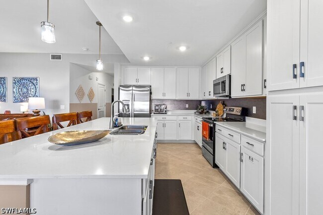 Building Photo - 5651 Double Eagle Cir