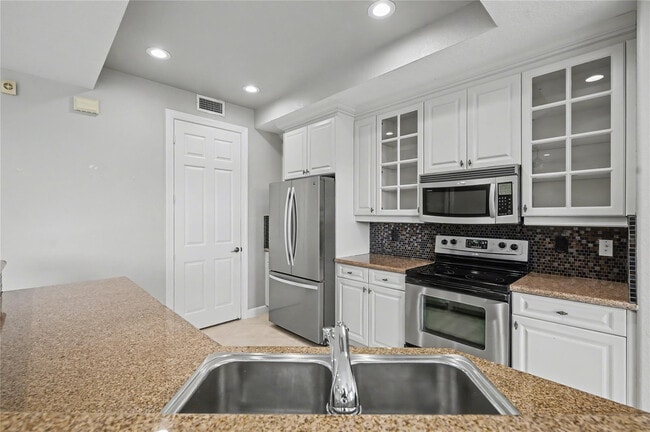 Building Photo - 8296 NW 128th Ln