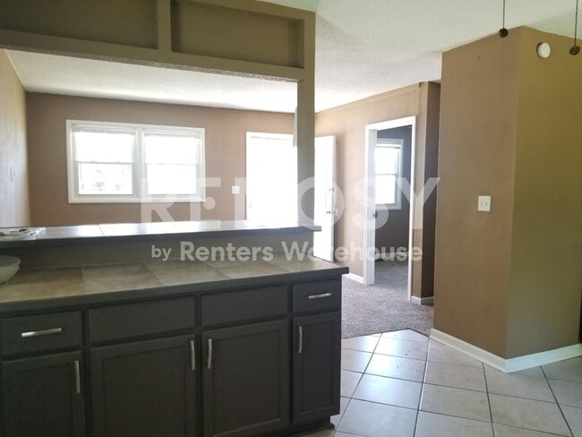 Building Photo - 3 Bedroom, 1 Bath Home For Rent In Kansas City, MO - COMING SOON!