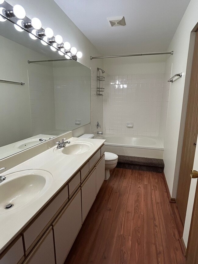 Building Photo - 1608 Pebble Beach Cir