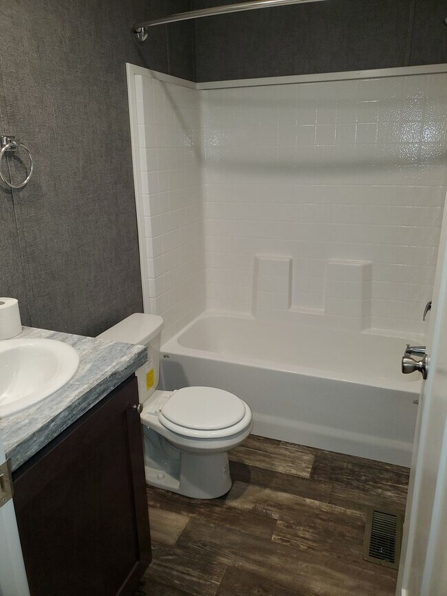 Building Photo - Brand new build 3 bedroom 2 bath modular h...