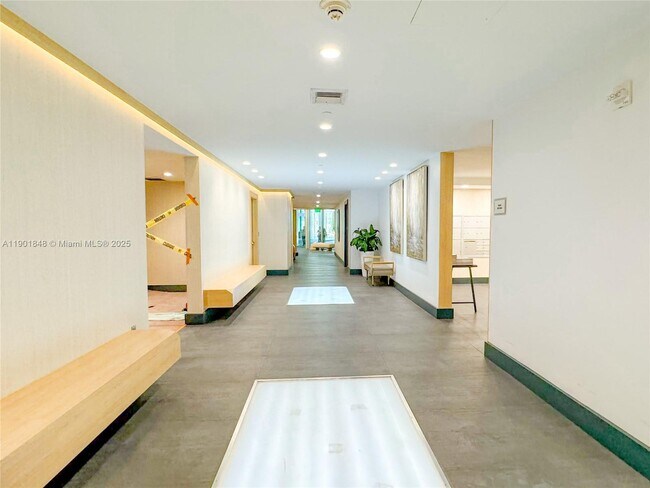 Building Photo - 90 SW 3rd St