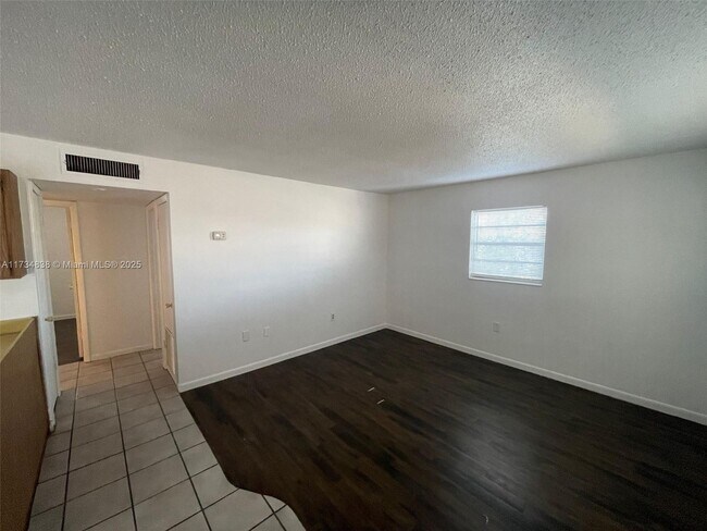 Building Photo - 1721 Dixon Blvd