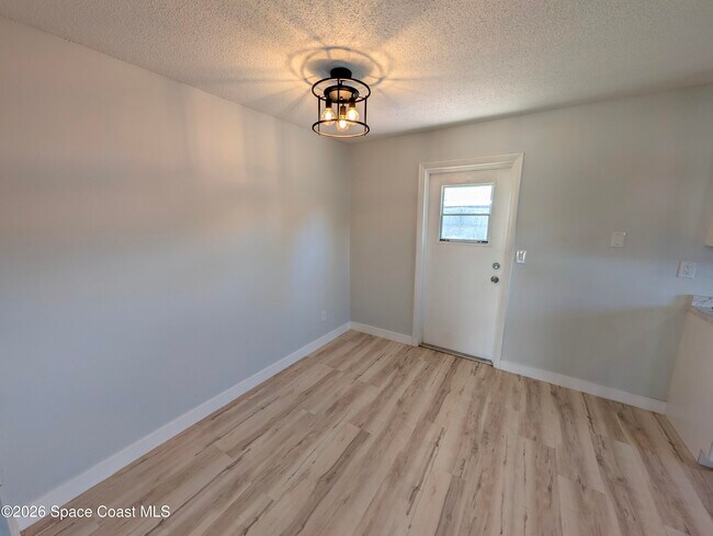 Building Photo - 4840 Volusia Ave