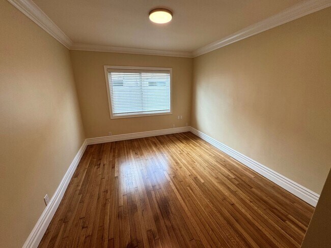 Building Photo - Hillside Ventura Home- Gorgeous Ocean View!!