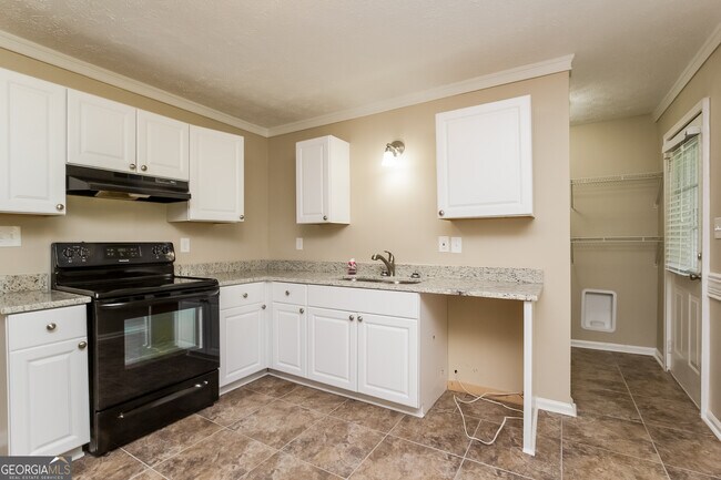 Building Photo - 8191 Dunellen Ln
