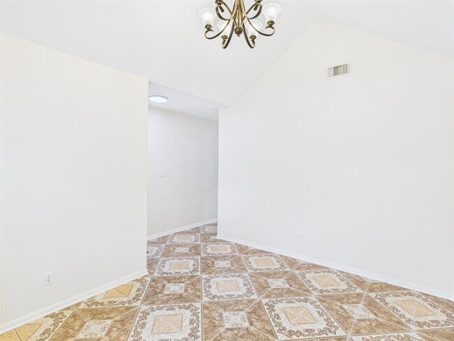 Building Photo - 8827 Aspen Meadow Dr