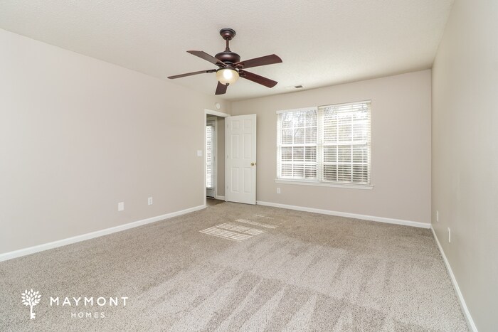 Building Photo - 7520 Old Chapel