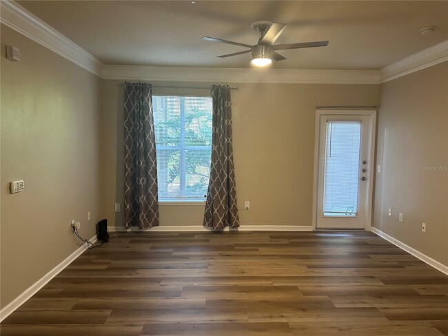 Building Photo - 8836 Villa View Cir