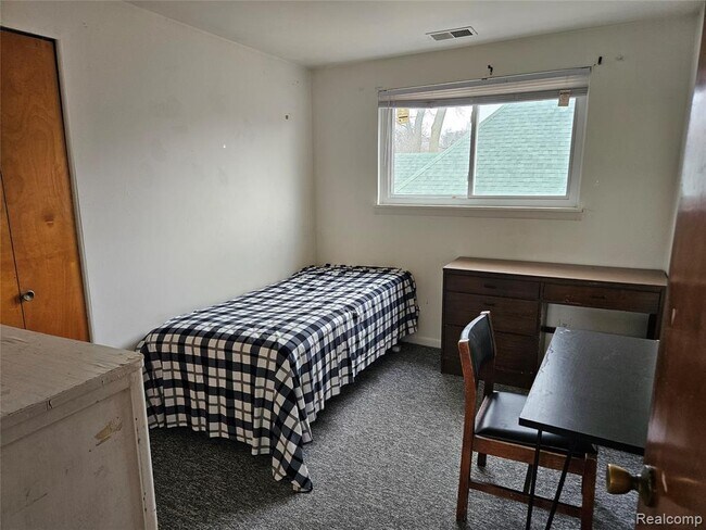 Building Photo - 921 Mary St