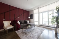 Building Photo - 2048 W Chicago Ave