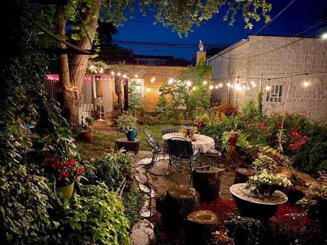 Building Photo - 3078 N Davlin Ct