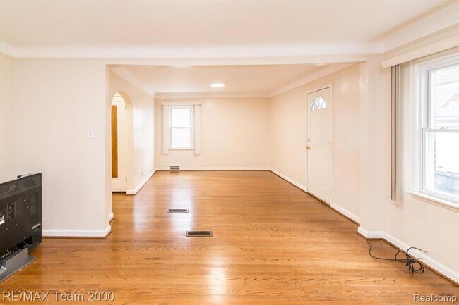 Building Photo - 7527 Hartwell St
