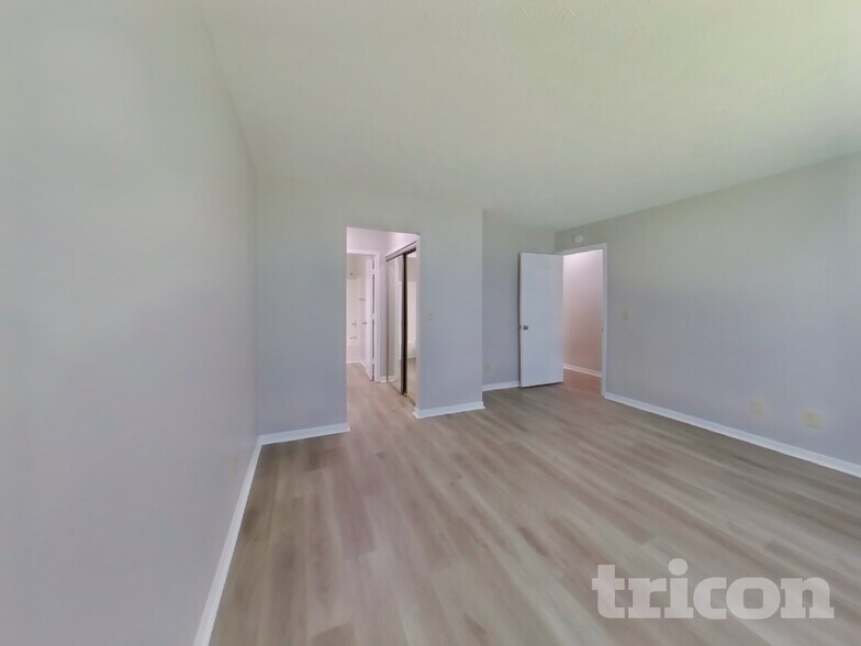 Building Photo - 4914 Marigold Ln