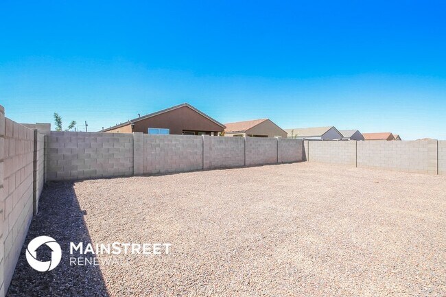 Building Photo - 3723 E Sandoval Dr