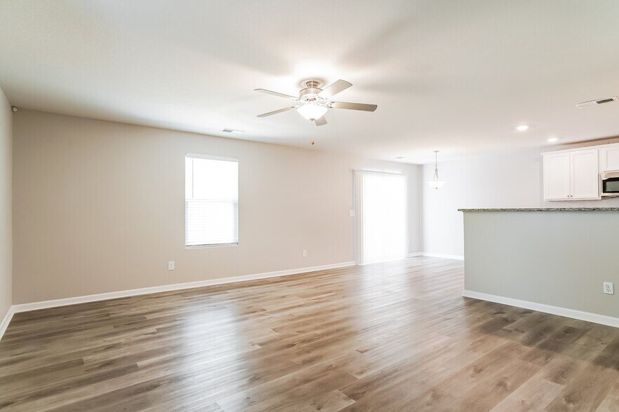 Building Photo - 301 Rustling Way