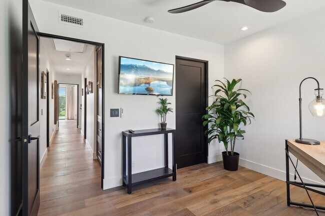 Building Photo - 7249 Mimosa Dr