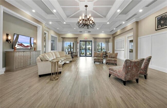 Building Photo - ***STUNNING FURNISHED/ UNFURNISHED ANNUAL*...