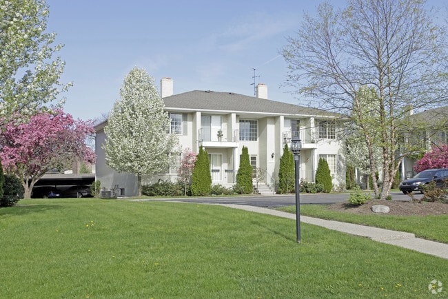 Primary Photo - Birmingham Court Condominiums