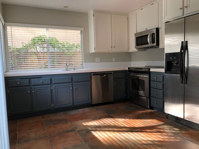 Building Photo - Coming Soon! Park Place Bluffs Unit!