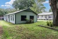 Building Photo - 605 Hospital St