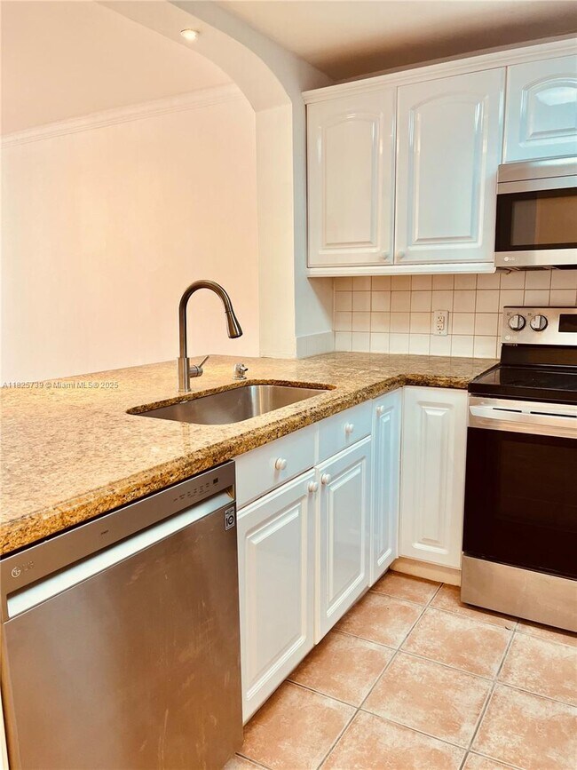 Building Photo - 251 Galen Dr