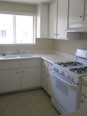 Building Photo - 183 Southampton Way