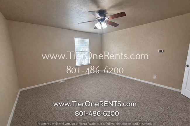 Building Photo - NO DEPOSIT option available for qualified renters!