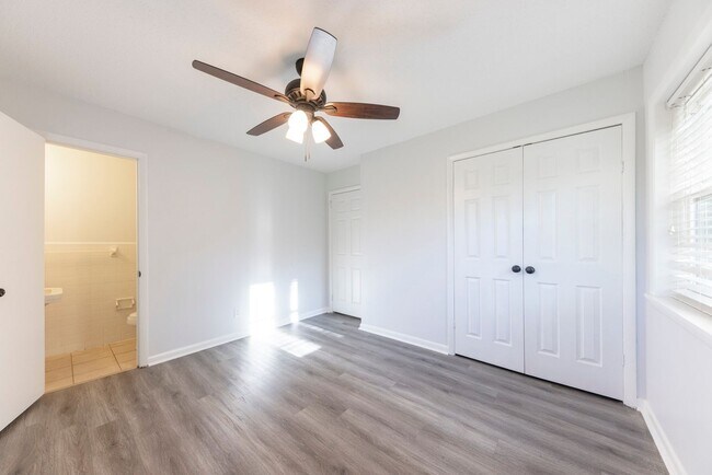 Building Photo - 115 Ketchum Ln