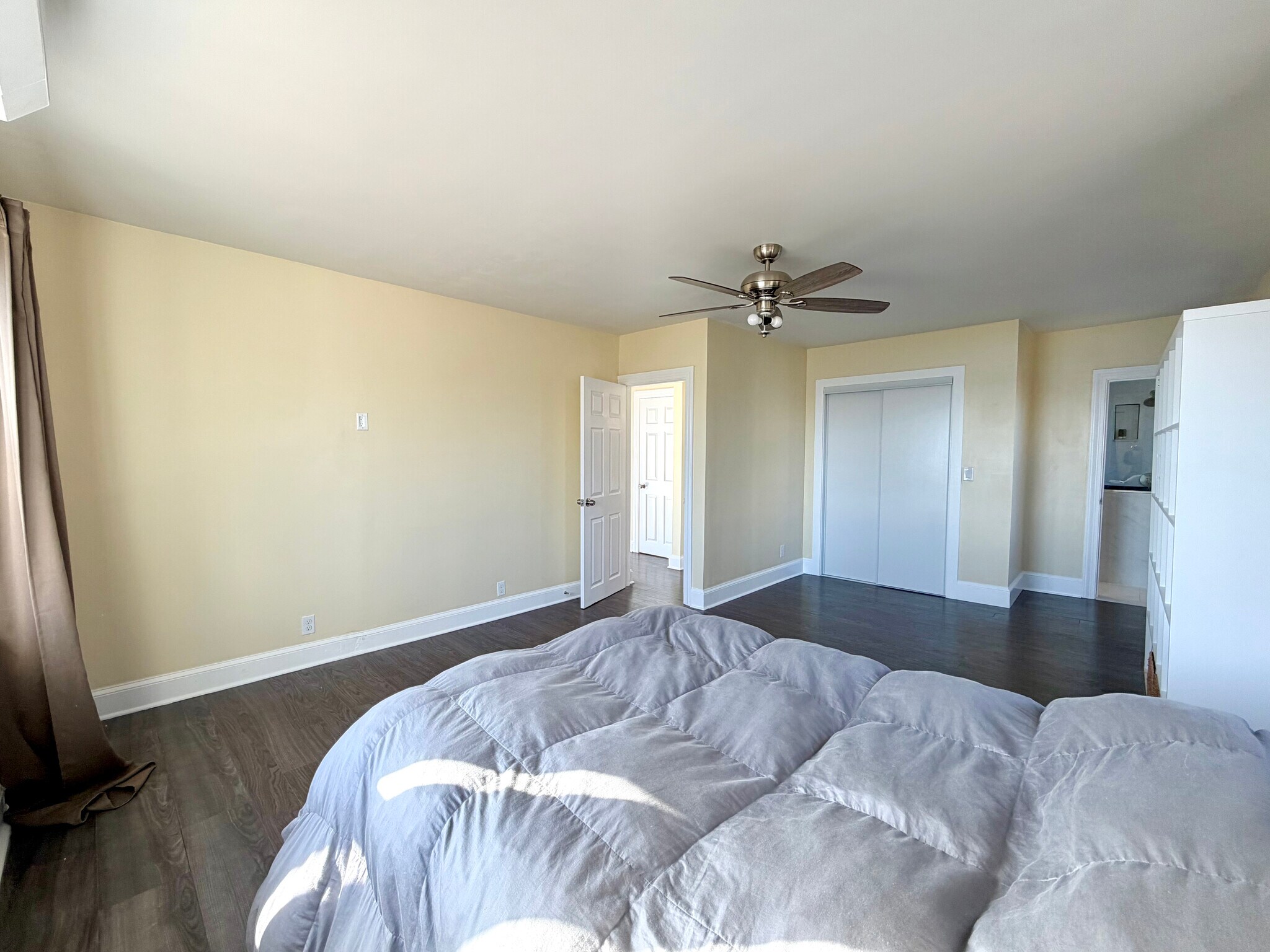 Building Photo - 36 Annavoy St