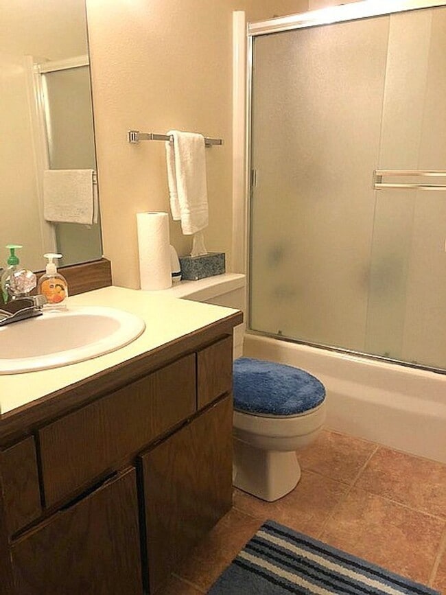 Building Photo - Quiet, Furnished 2BR Retreat – Ideal for R...
