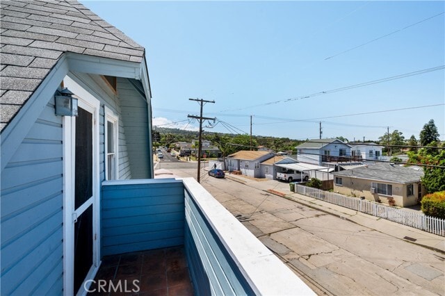 Building Photo - 881 W Upland