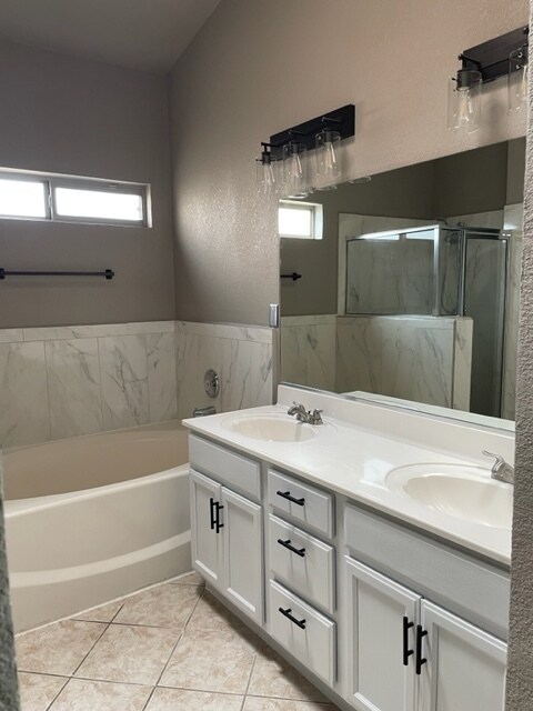 Building Photo - 13742 Paseo Verde Dr