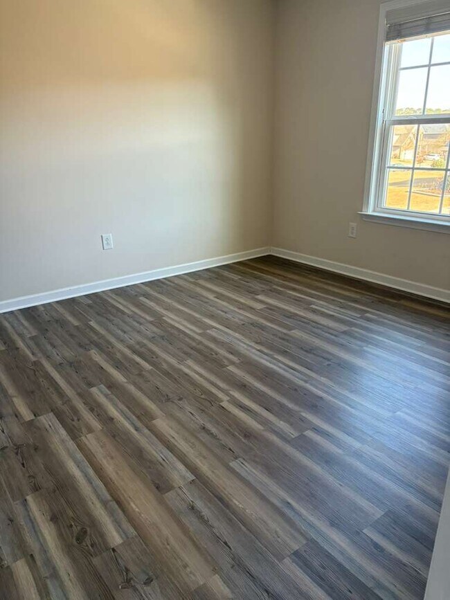 Building Photo - 4615 Fallow Ln