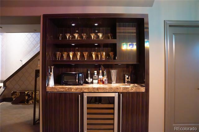 Building Photo - 190 S Glencoe St