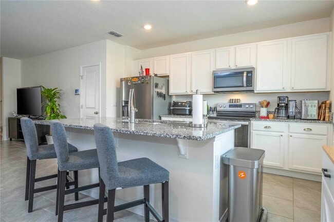 Building Photo - 12032 Holystone St