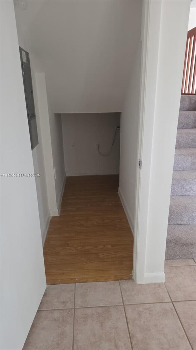 Building Photo - 739 Mill Valley Pl