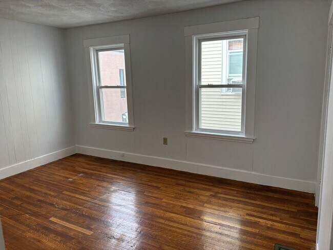 Building Photo - 43-45 Crescent St. Wakefield, MA (Offboarding)