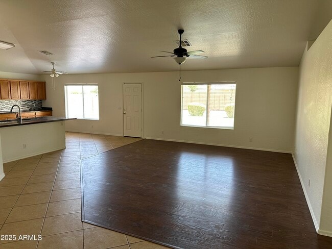 Building Photo - 2213 S Tucana Ln