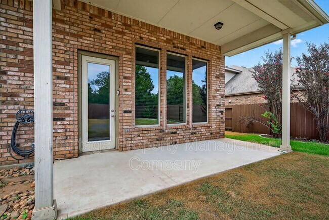 Building Photo - 1226 Hidden Cave Dr