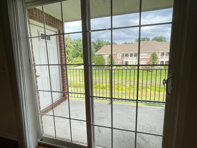 Building Photo - 54274 E Annsbury Cir