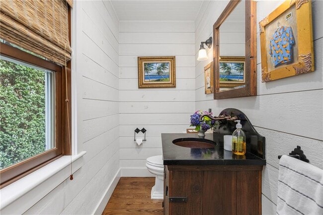 Building Photo - 5 Ledge Rd